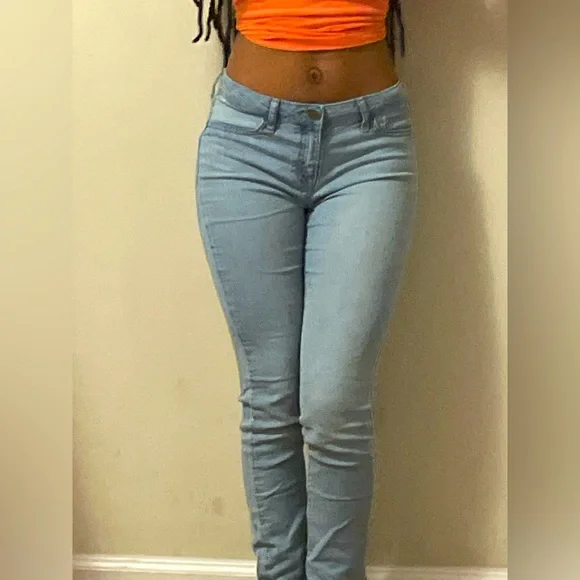 GAP Light Blue Skinny Low Rise Jeans - Picture 4 of 6